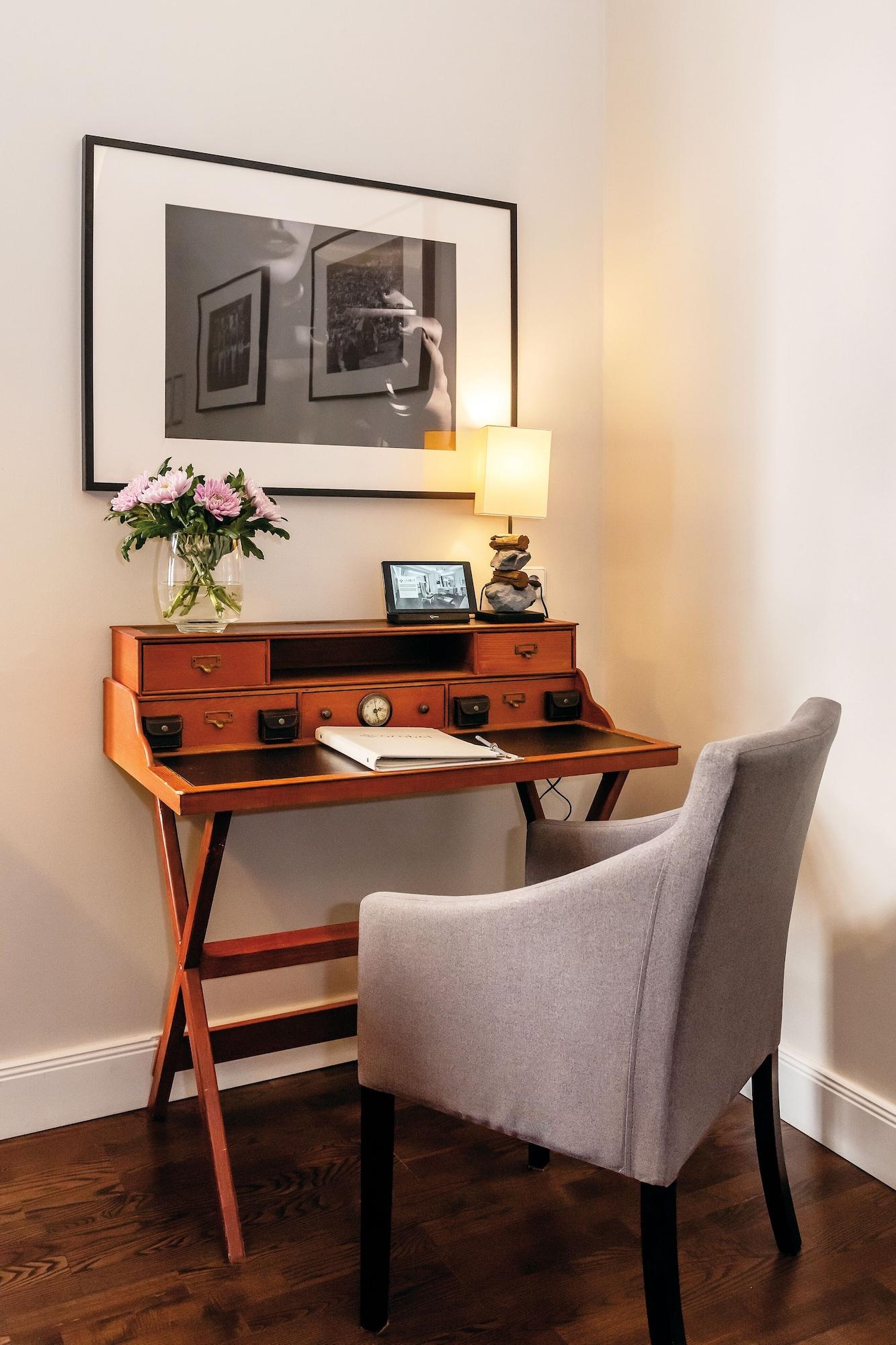 ברלין Arabel Design Apartments מראה חיצוני תמונה A modern secretary desk