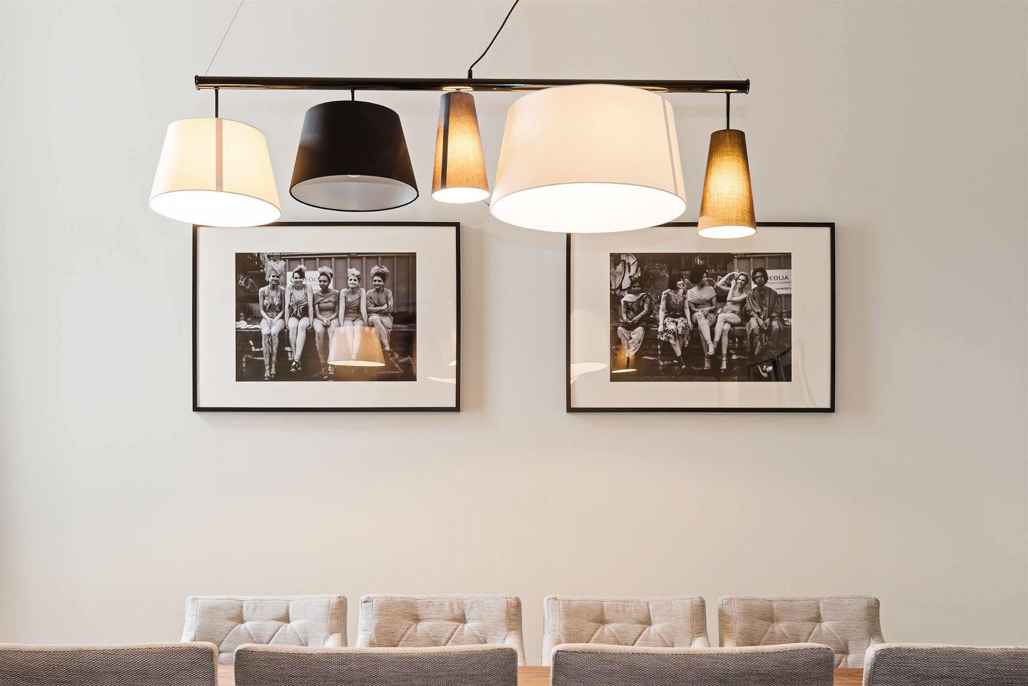 ברלין Arabel Design Apartments מראה חיצוני תמונה A pendant light